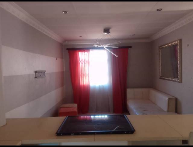 3 BEDROOM HOUSE FOR SALE IN PROTEA GLEN